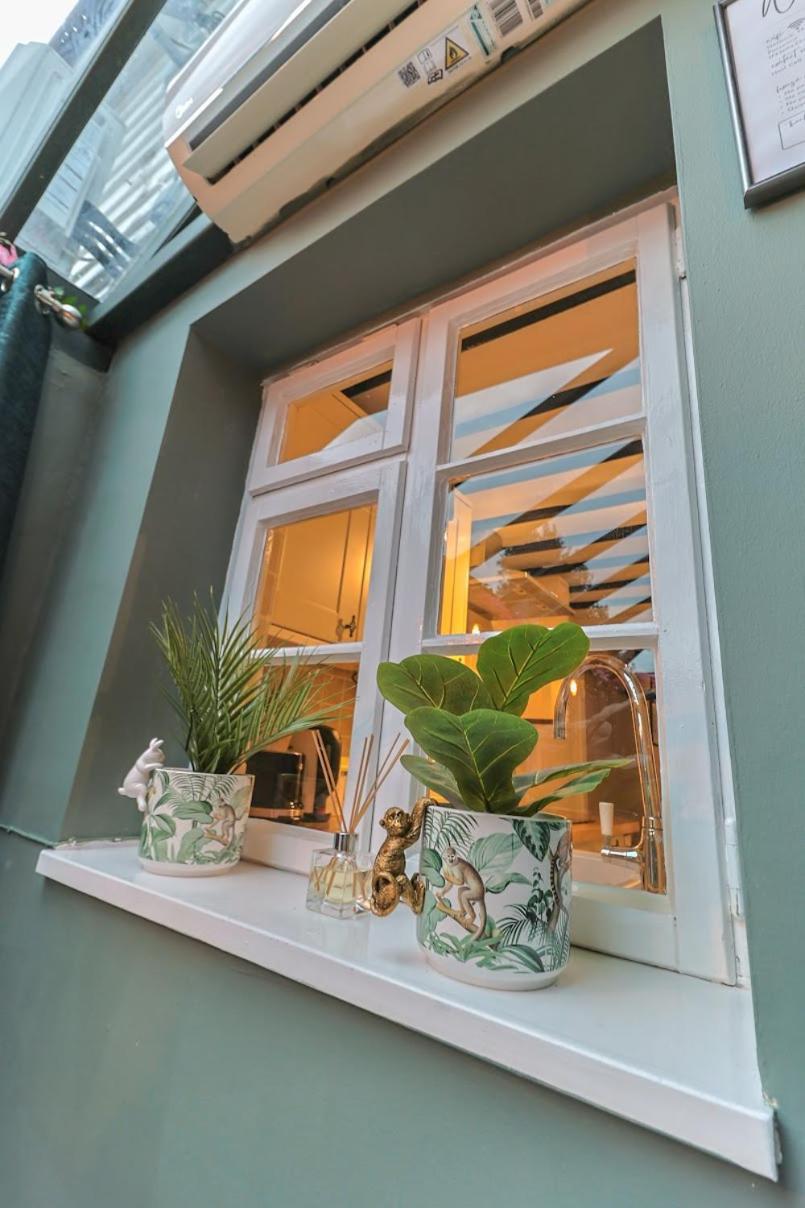 Bay Tree Cottage, Sleeps 7 Close To The Marina Burnham-on-Crouch Exterior foto